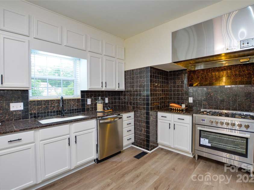 3602 Brookstone Trail, Indian Trail, NC 28079.  MLS# CAR4252334, YatesRealty ID 20560. 