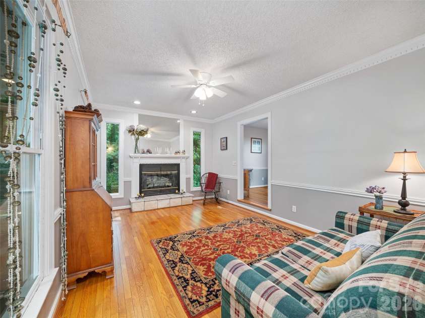 254 Shepard Way, Burnsville, NC 28714.  MLS# CAR4368226, YatesRealty ID 20561. 