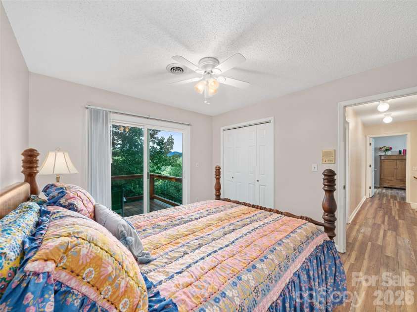 254 Shepard Way, Burnsville, NC 28714.  MLS# CAR4368226, YatesRealty ID 20561. 