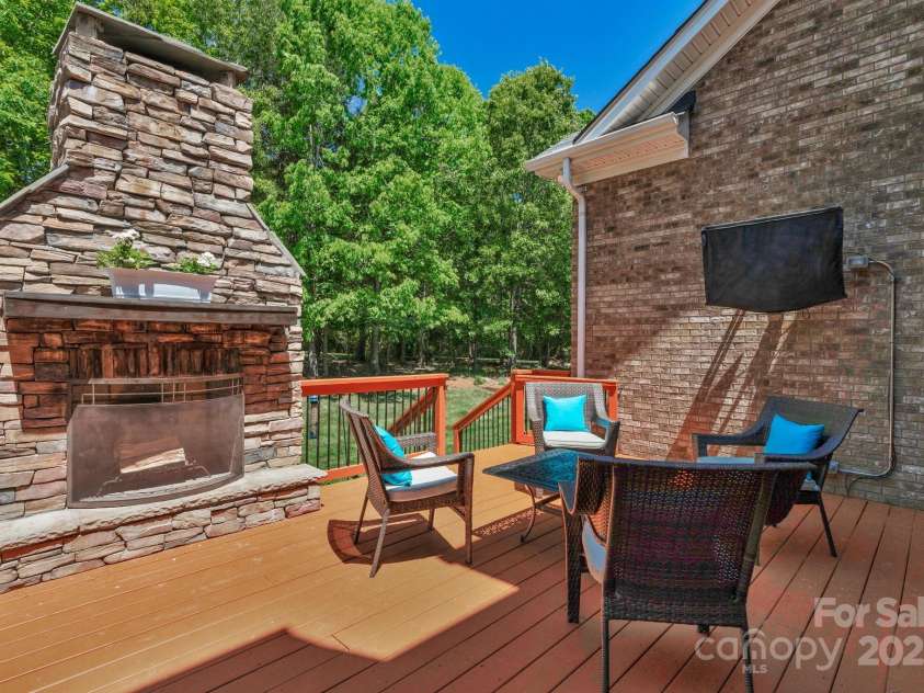 3017 Chisholm Court, Waxhaw, NC 28173.  MLS# CAR4234747, YatesRealty ID 20561. 