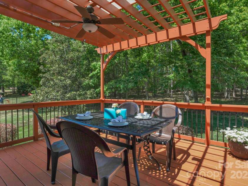 3017 Chisholm Court, Waxhaw, NC 28173.  MLS# CAR4234747, YatesRealty ID 20561. 