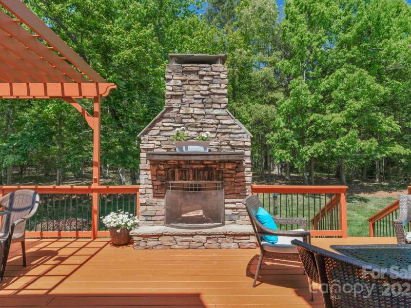 3017 Chisholm Court, Waxhaw, NC 28173.  MLS# CAR4234747, YatesRealty ID 20561. 