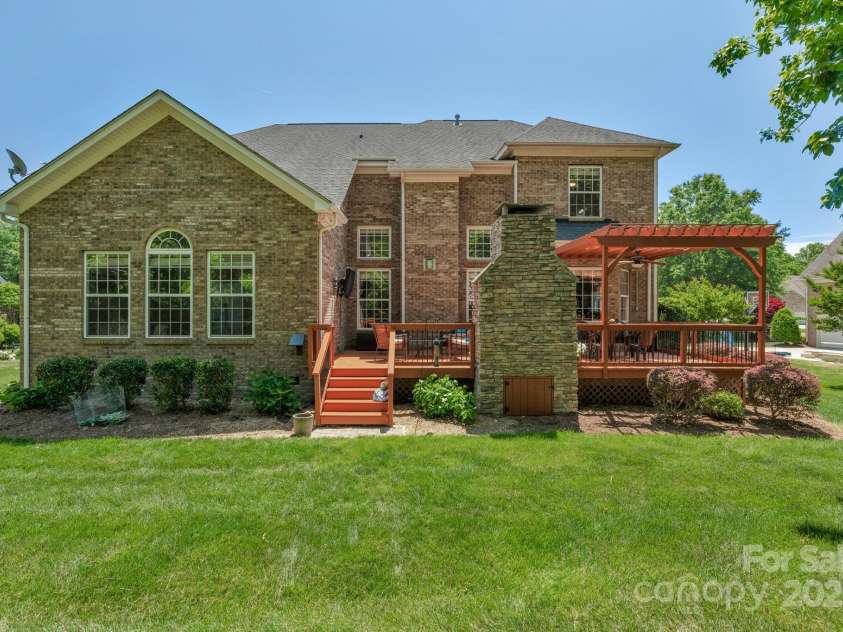 3017 Chisholm Court, Waxhaw, NC 28173.  MLS# CAR4234747, YatesRealty ID 20561. 