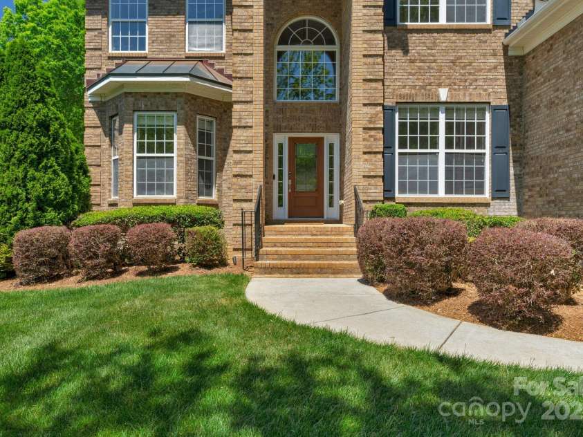 3017 Chisholm Court, Waxhaw, NC 28173.  MLS# CAR4234747, YatesRealty ID 20561. 