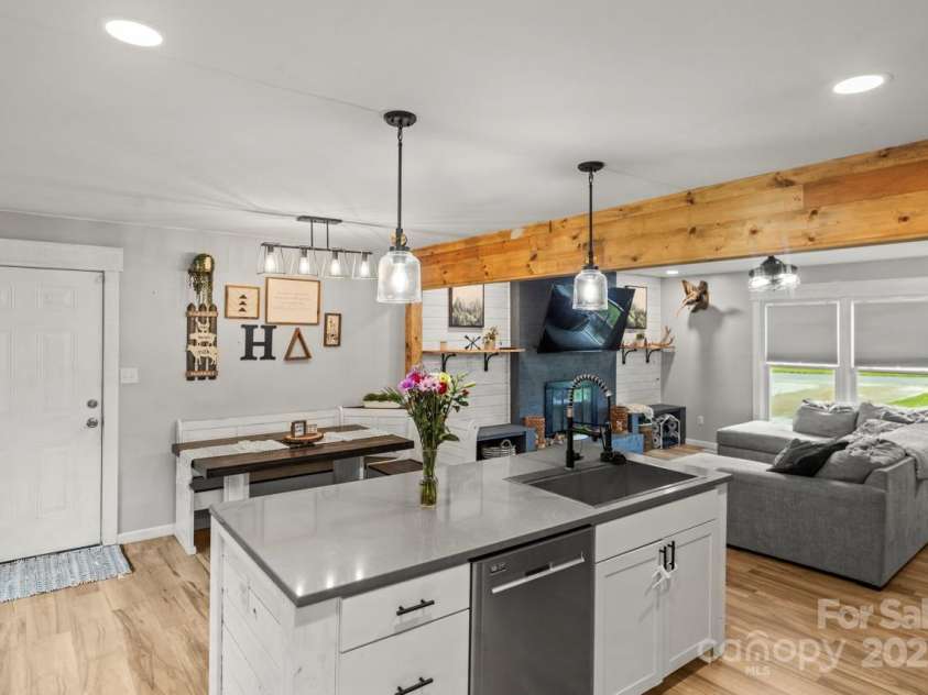 2097 Ala Lane, Granite Falls, NC 28630.  MLS# CAR4258022, YatesRealty ID 20562. 