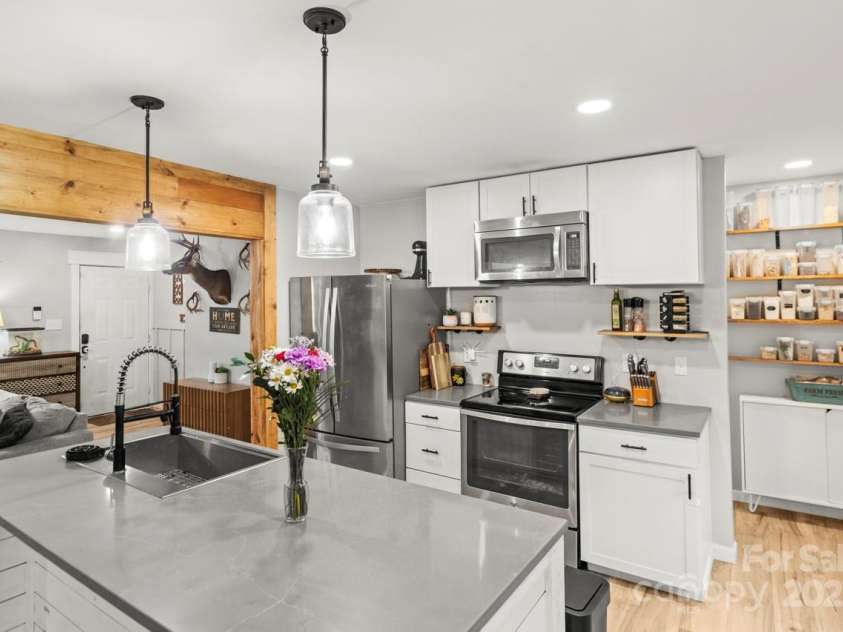 2097 Ala Lane, Granite Falls, NC 28630.  MLS# CAR4258022, YatesRealty ID 20562. Kitchen