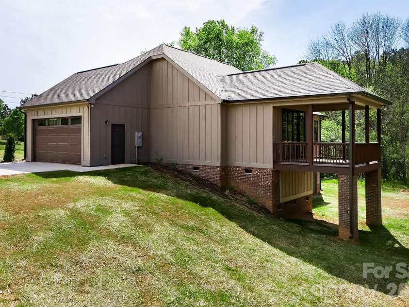42435 Bowers Road, Norwood, NC 28128.  MLS# CAR4368963, YatesRealty ID 20563. 