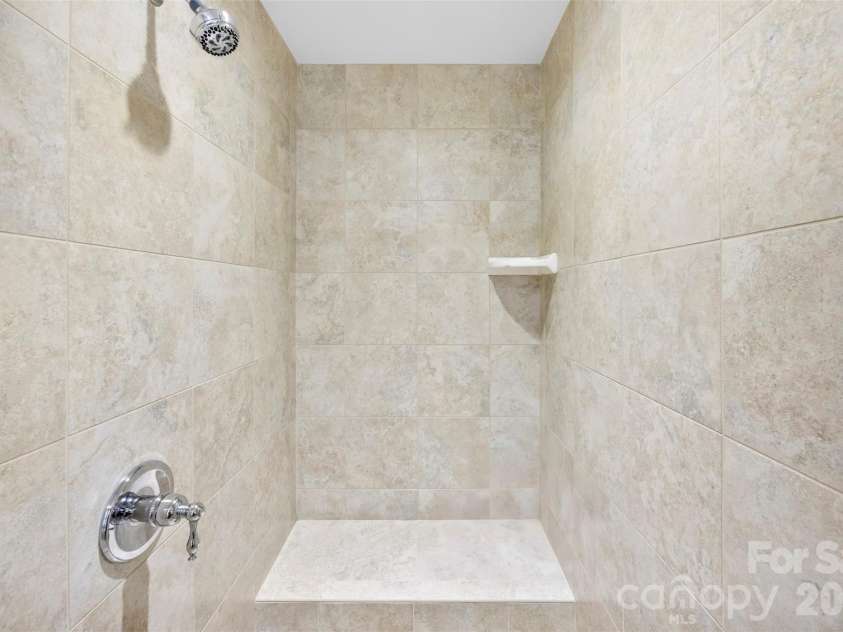 8624 Robbins Crescent Drive, Cornelius, NC 28031.  MLS# CAR4410622, YatesRealty ID 20564. 
