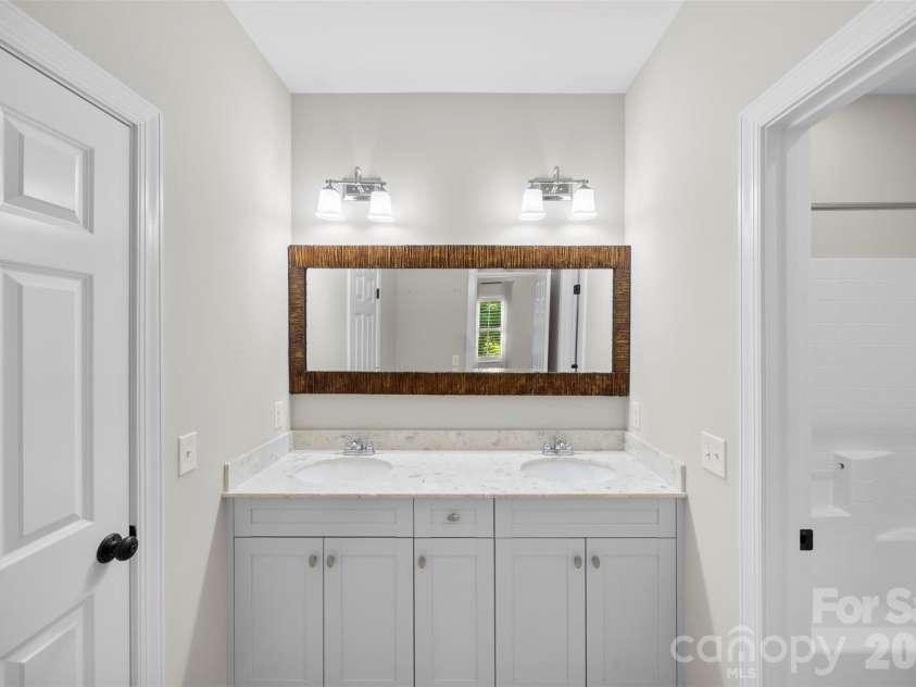 8624 Robbins Crescent Drive, Cornelius, NC 28031.  MLS# CAR4410622, YatesRealty ID 20564. Mature lines streets