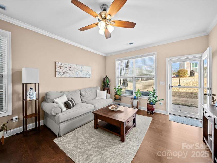 5062 Gribble Lane, Lancaster, SC 29720.  MLS# CAR4258008, YatesRealty ID 20565. Family Room