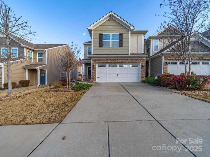 5062 Gribble Lane, Lancaster, SC 29720.  MLS# CAR4258008, YatesRealty ID 20565. Nice Driveway for Extra Vehicles