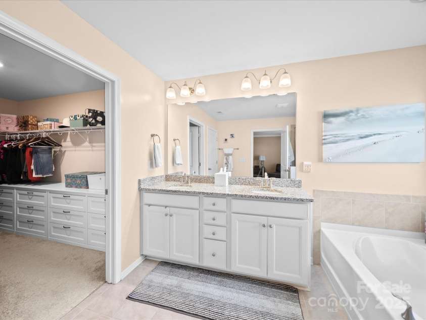 5062 Gribble Lane, Lancaster, SC 29720.  MLS# CAR4258008, YatesRealty ID 20565. Owner's Bath & Walk-In Closet