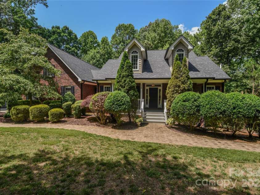 118 Tayport Drive, Troutman, NC 28166.  MLS# CAR4264920, YatesRealty ID 20566. 