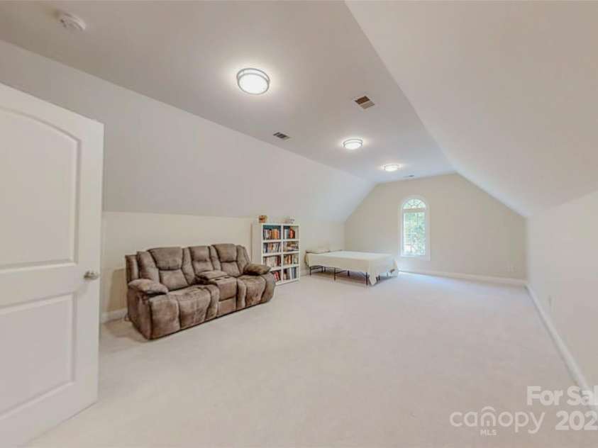 118 Tayport Drive, Troutman, NC 28166.  MLS# CAR4264920, YatesRealty ID 20566. Bonus Room Above Garage