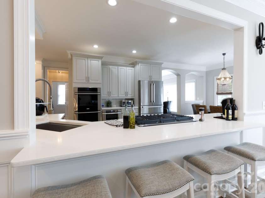 886 Hickory Stick Drive, Fort Mill, SC 29715.  MLS# CAR4377127, YatesRealty ID 20566. 
