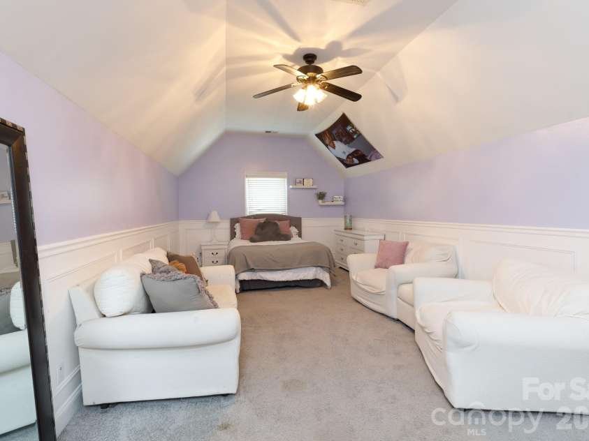 886 Hickory Stick Drive, Fort Mill, SC 29715.  MLS# CAR4377127, YatesRealty ID 20566. 