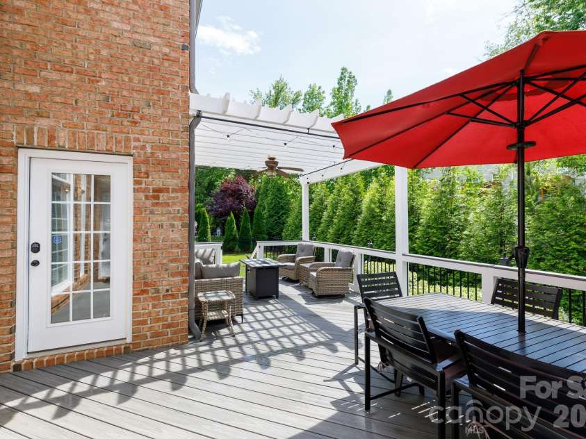 886 Hickory Stick Drive, Fort Mill, SC 29715.  MLS# CAR4377127, YatesRealty ID 20566. 