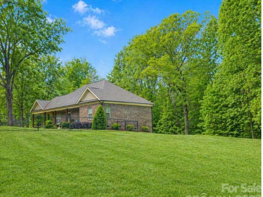 699 Sellerstown Road, Cherryville, NC 28021.  MLS# CAR4372850, YatesRealty ID 20567. 