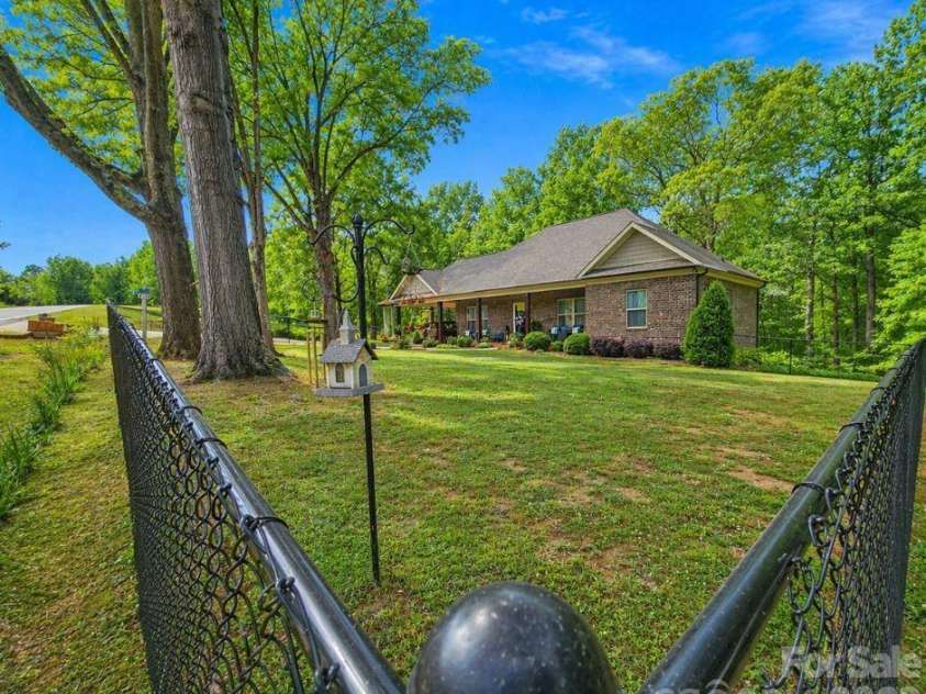 699 Sellerstown Road, Cherryville, NC 28021.  MLS# CAR4372850, YatesRealty ID 20567. 