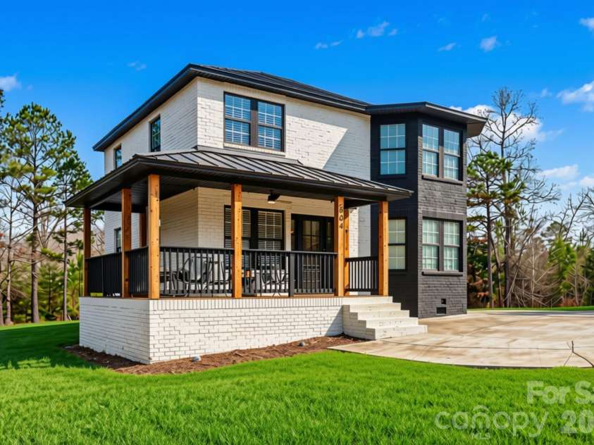 504 Six Mile Creek Road, Lancaster, SC 29720.  MLS# CAR4402606, YatesRealty ID 20568. 