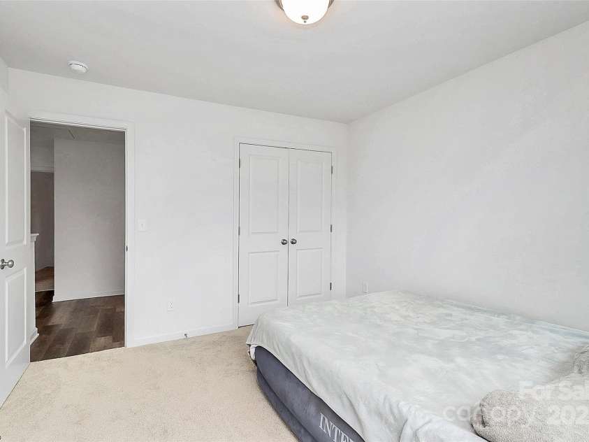 1218 Rosada Avenue, Charlotte, NC 28213.  MLS# CAR4260289, YatesRealty ID 20569. 