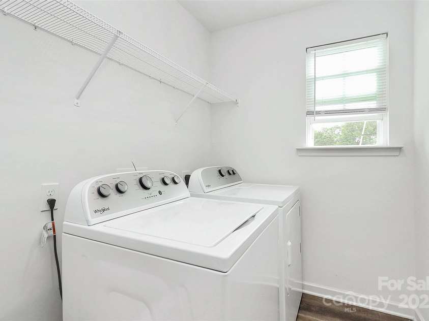 1218 Rosada Avenue, Charlotte, NC 28213.  MLS# CAR4260289, YatesRealty ID 20569. 