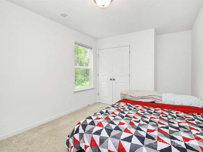 1218 Rosada Avenue, Charlotte, NC 28213.  MLS# CAR4260289, YatesRealty ID 20569. 