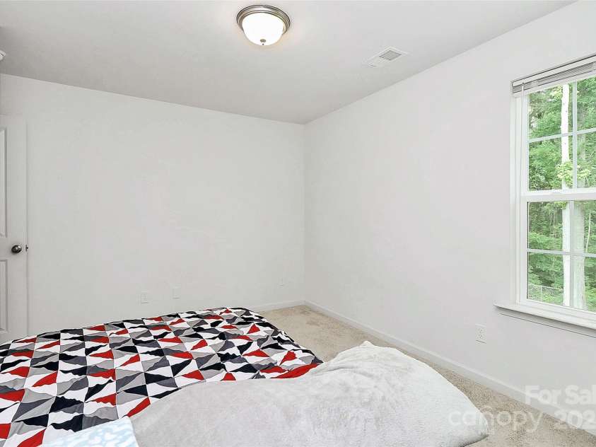 1218 Rosada Avenue, Charlotte, NC 28213.  MLS# CAR4260289, YatesRealty ID 20569. 