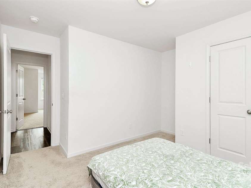 1218 Rosada Avenue, Charlotte, NC 28213.  MLS# CAR4260289, YatesRealty ID 20569. 