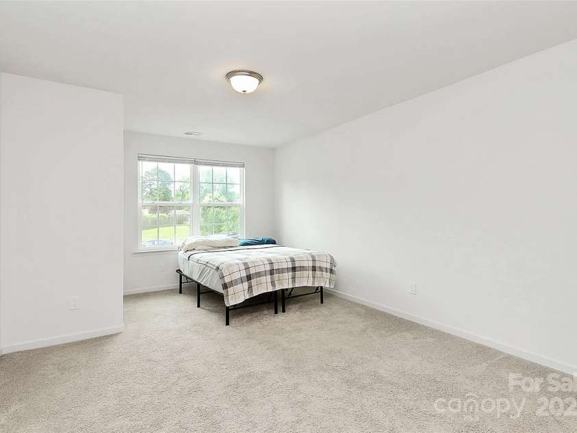 1218 Rosada Avenue, Charlotte, NC 28213.  MLS# CAR4260289, YatesRealty ID 20569. 