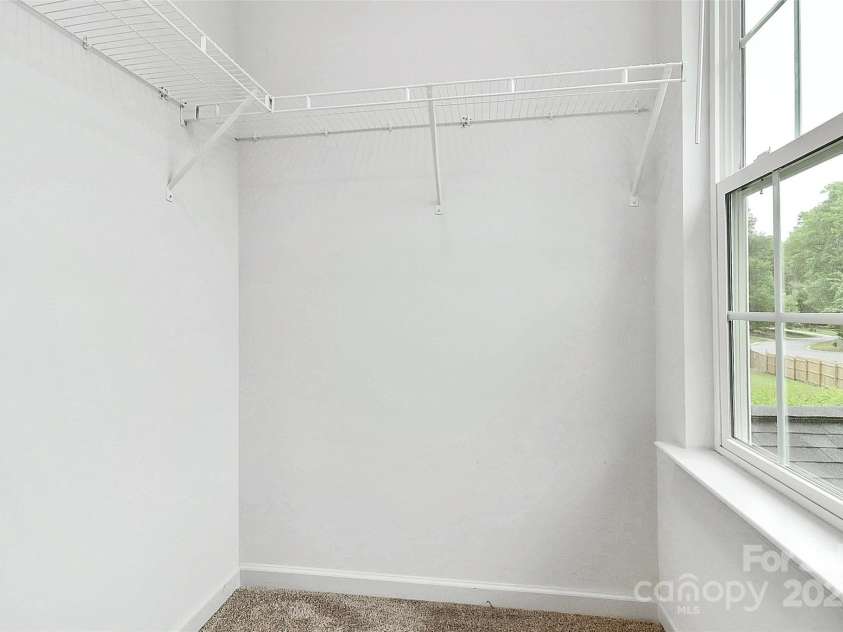 1218 Rosada Avenue, Charlotte, NC 28213.  MLS# CAR4260289, YatesRealty ID 20569. 