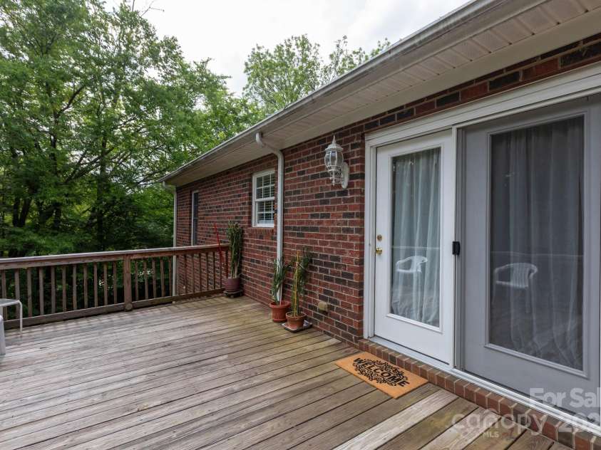 328 Burrage Road, Concord, NC 28025.  MLS# CAR4267959, YatesRealty ID 20570. 