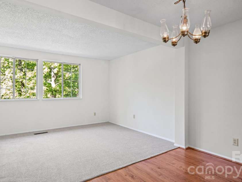 7344 Pebblestone Drive, Charlotte, NC 28212.  MLS# CAR4378230, YatesRealty ID 20570. Open Main Floor Plan