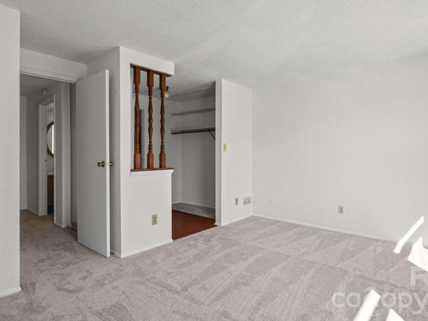 7344 Pebblestone Drive, Charlotte, NC 28212.  MLS# CAR4378230, YatesRealty ID 20570. Primary Bedroom - Dual Closets