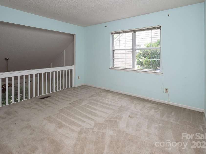 8618 Rittenhouse Circle, Charlotte, NC 28270.  MLS# CAR4267500, YatesRealty ID 20571. 