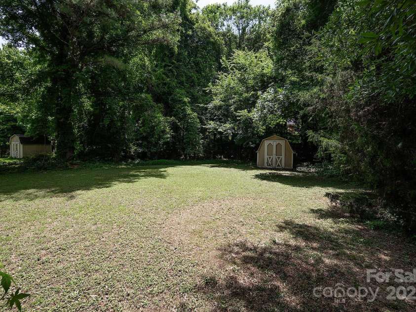 8618 Rittenhouse Circle, Charlotte, NC 28270.  MLS# CAR4267500, YatesRealty ID 20571. 