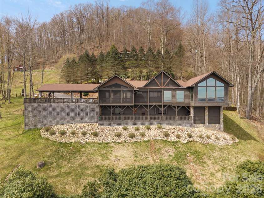 220 Dulcimer Lane, Waynesville, NC 28786.  MLS# CAR4367759, YatesRealty ID 20572. 