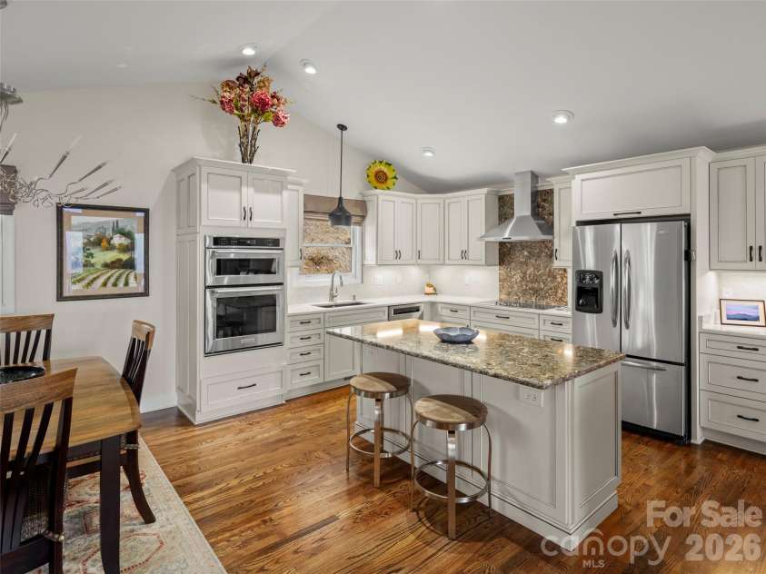 220 Dulcimer Lane, Waynesville, NC 28786.  MLS# CAR4367759, YatesRealty ID 20572. 
