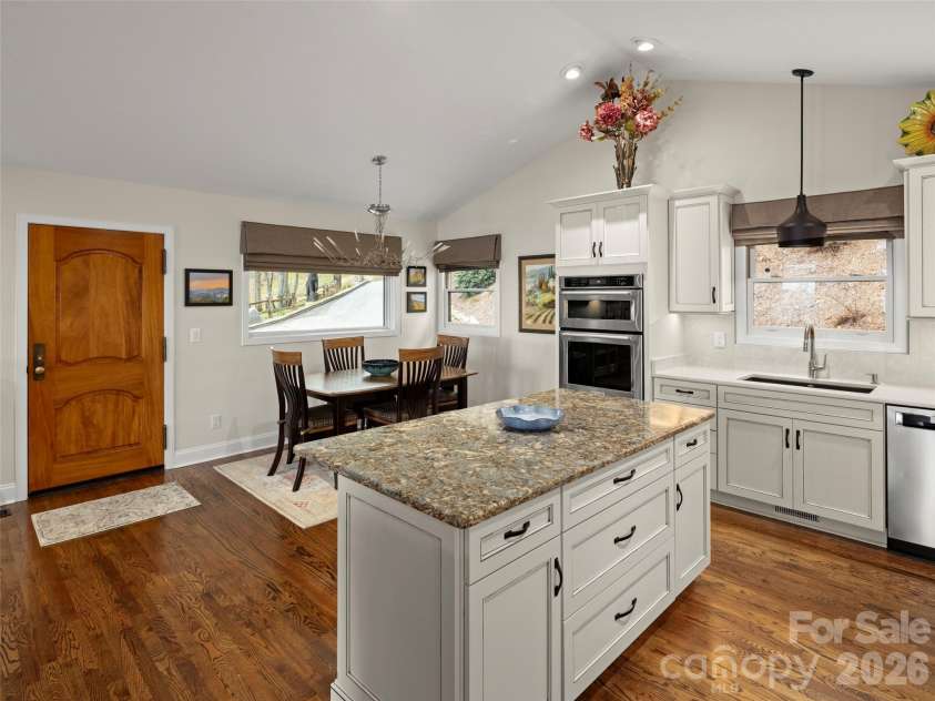 220 Dulcimer Lane, Waynesville, NC 28786.  MLS# CAR4367759, YatesRealty ID 20572. 