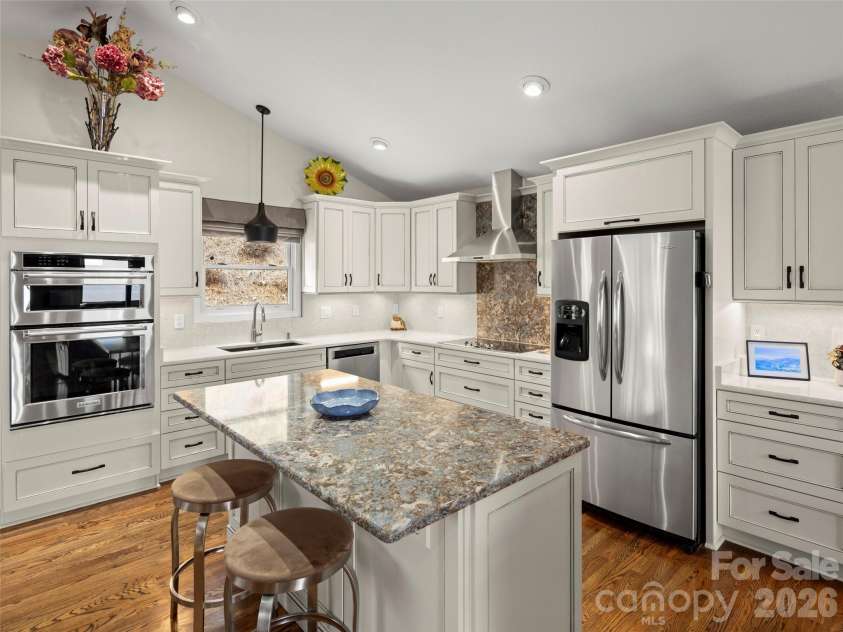 220 Dulcimer Lane, Waynesville, NC 28786.  MLS# CAR4367759, YatesRealty ID 20572. 
