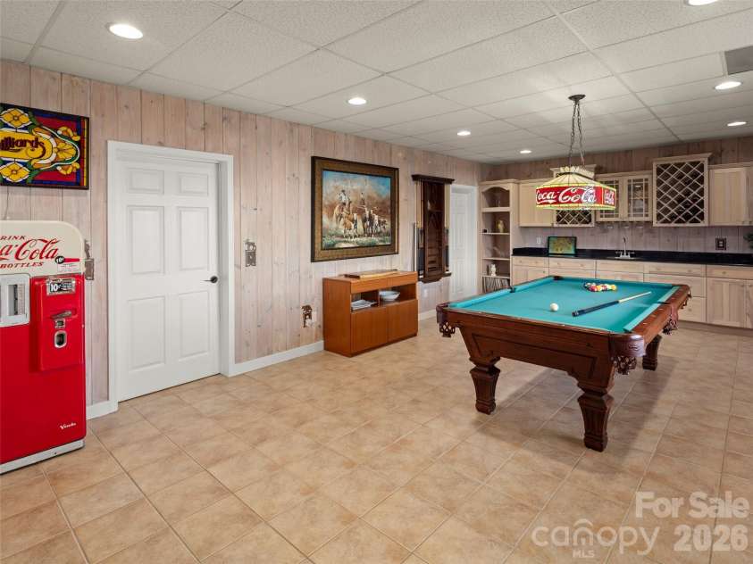 220 Dulcimer Lane, Waynesville, NC 28786.  MLS# CAR4367759, YatesRealty ID 20572. 