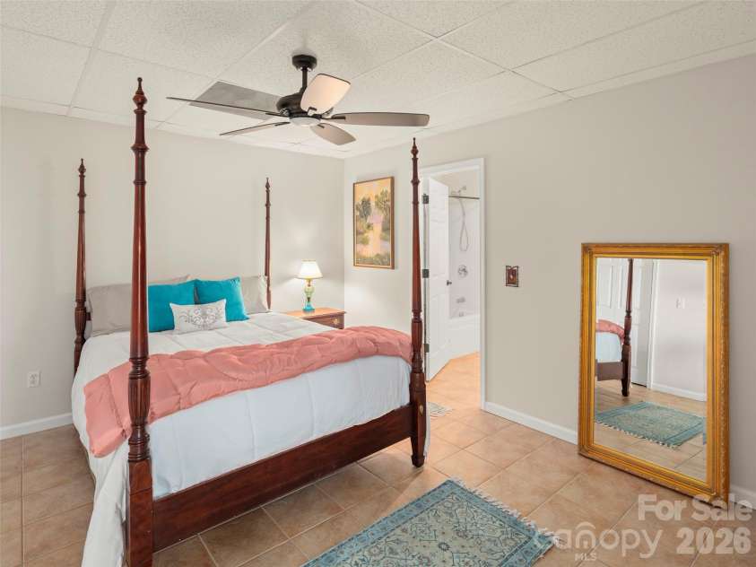 220 Dulcimer Lane, Waynesville, NC 28786.  MLS# CAR4367759, YatesRealty ID 20572. 