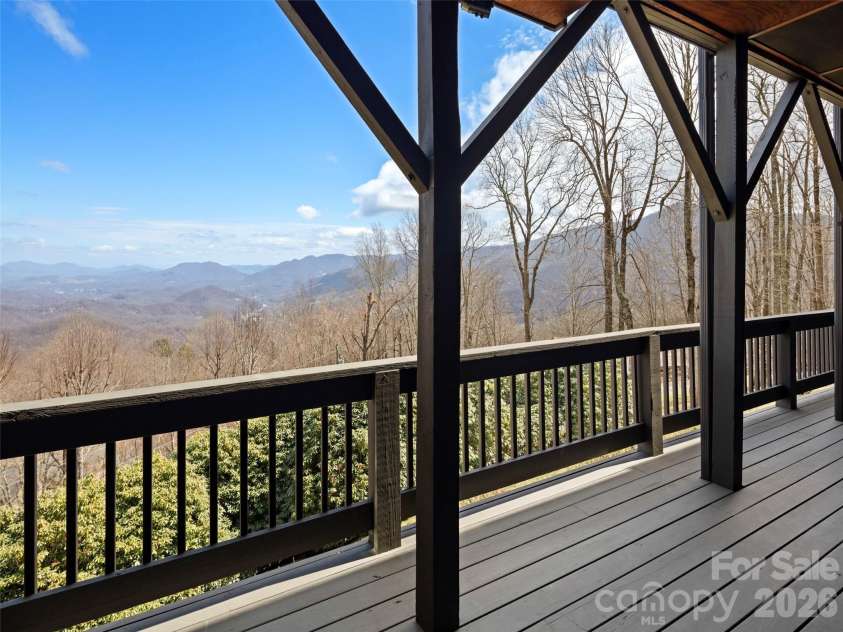 220 Dulcimer Lane, Waynesville, NC 28786.  MLS# CAR4367759, YatesRealty ID 20572. 