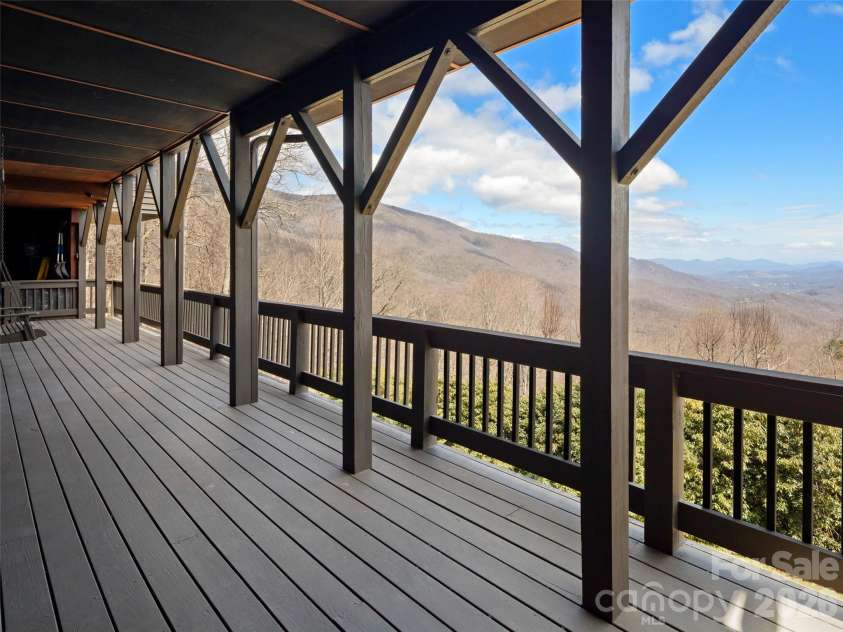 220 Dulcimer Lane, Waynesville, NC 28786.  MLS# CAR4367759, YatesRealty ID 20572. 