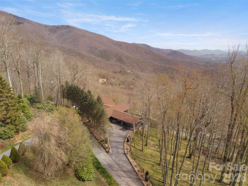 220 Dulcimer Lane, Waynesville, NC 28786.  MLS# CAR4367759, YatesRealty ID 20572. 