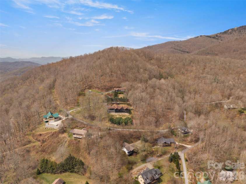220 Dulcimer Lane, Waynesville, NC 28786.  MLS# CAR4367759, YatesRealty ID 20572. 