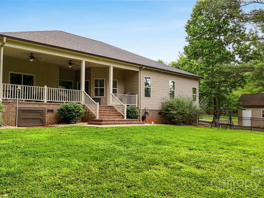 106 Pier Point Drive, Stony Point, NC 28678.  MLS# CAR4269505, YatesRealty ID 20573. 