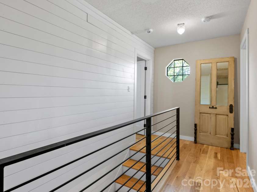 103 Rainbow Lane, Black Mountain, NC 28711.  MLS# CAR4372453, YatesRealty ID 20574. 