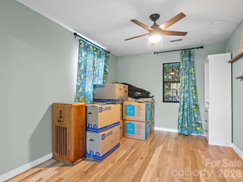 103 Rainbow Lane, Black Mountain, NC 28711.  MLS# CAR4372453, YatesRealty ID 20574. 
