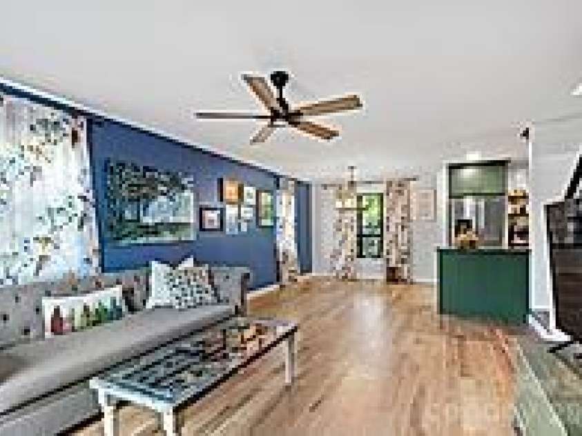 103 Rainbow Lane, Black Mountain, NC 28711.  MLS# CAR4372453, YatesRealty ID 20574. 